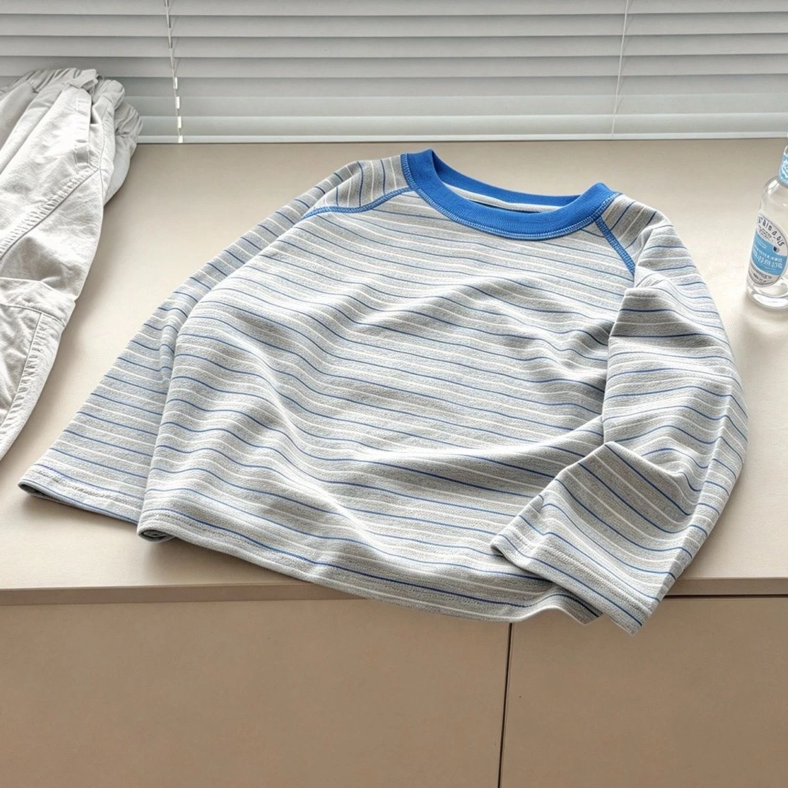 T-shirt 2026 Autumn and Winter New Children's Clothing Korean Style Boys and Girls Foreign Blue Striped Long-sleeved T-shirt