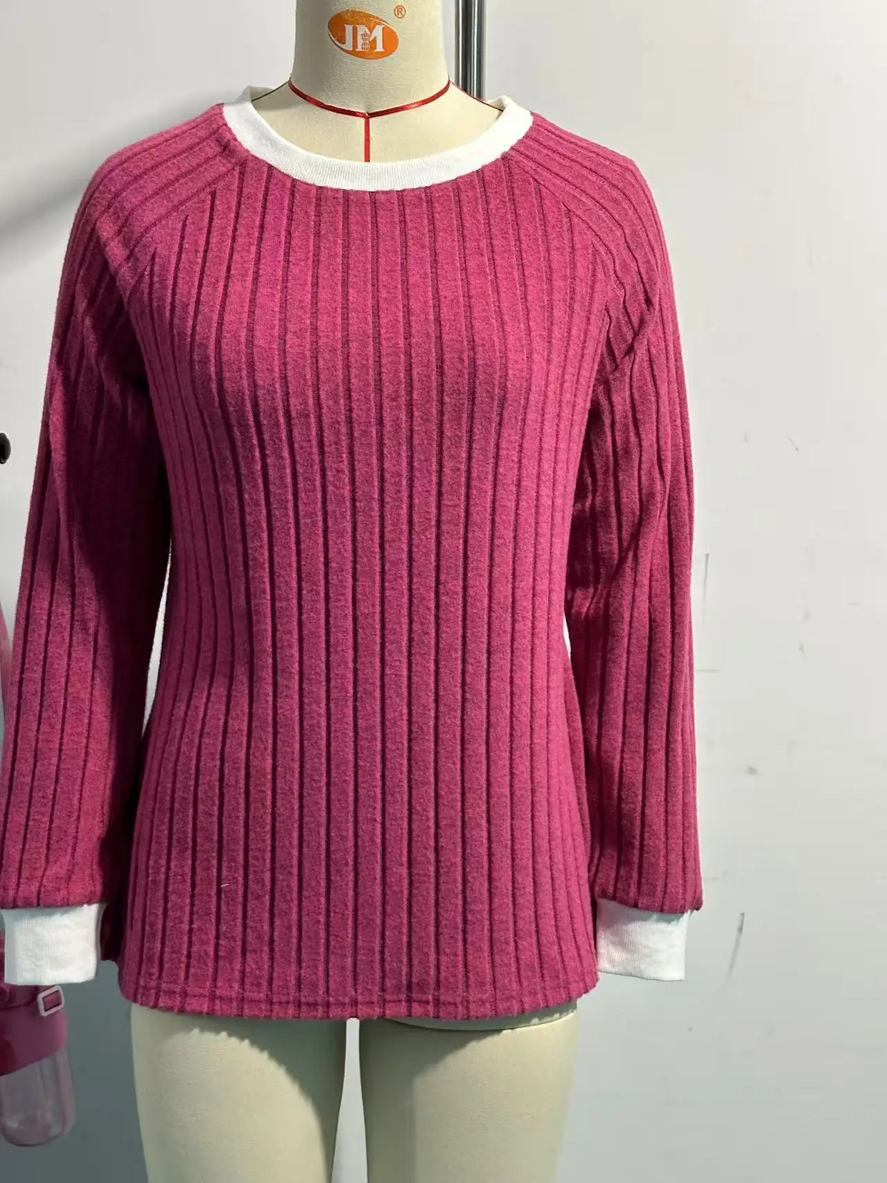 ربيع الخريف اللون منعت جولة الرقبة محبوك أعلى المرأة طويلة الأكمام السترة اليومية عارضة تي شيرت