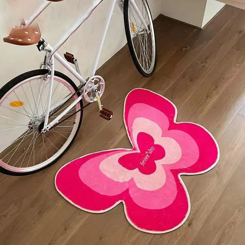 

Butterfly Shaped Bedside Rug Pink Long Carpet Cute Carpets Non slip Doormat Living Room Floor Mat Stripe Rugs Bedroom Mats