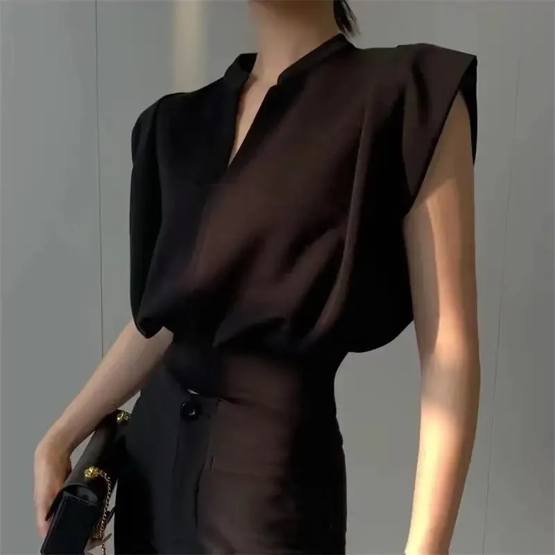 

Black V-neck Short Shirt Summer Crop Top Women's Fashion Sleeveless Shirts Elegant Office Lady Clothes Top Casual Blouse