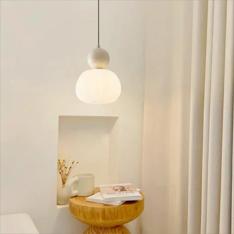 

SANDYHA Elegant Small Pendant Light LED Lamp Modern Chandelier Fixture for Bedroom Dining Room Stylish Home Decor Unique Design