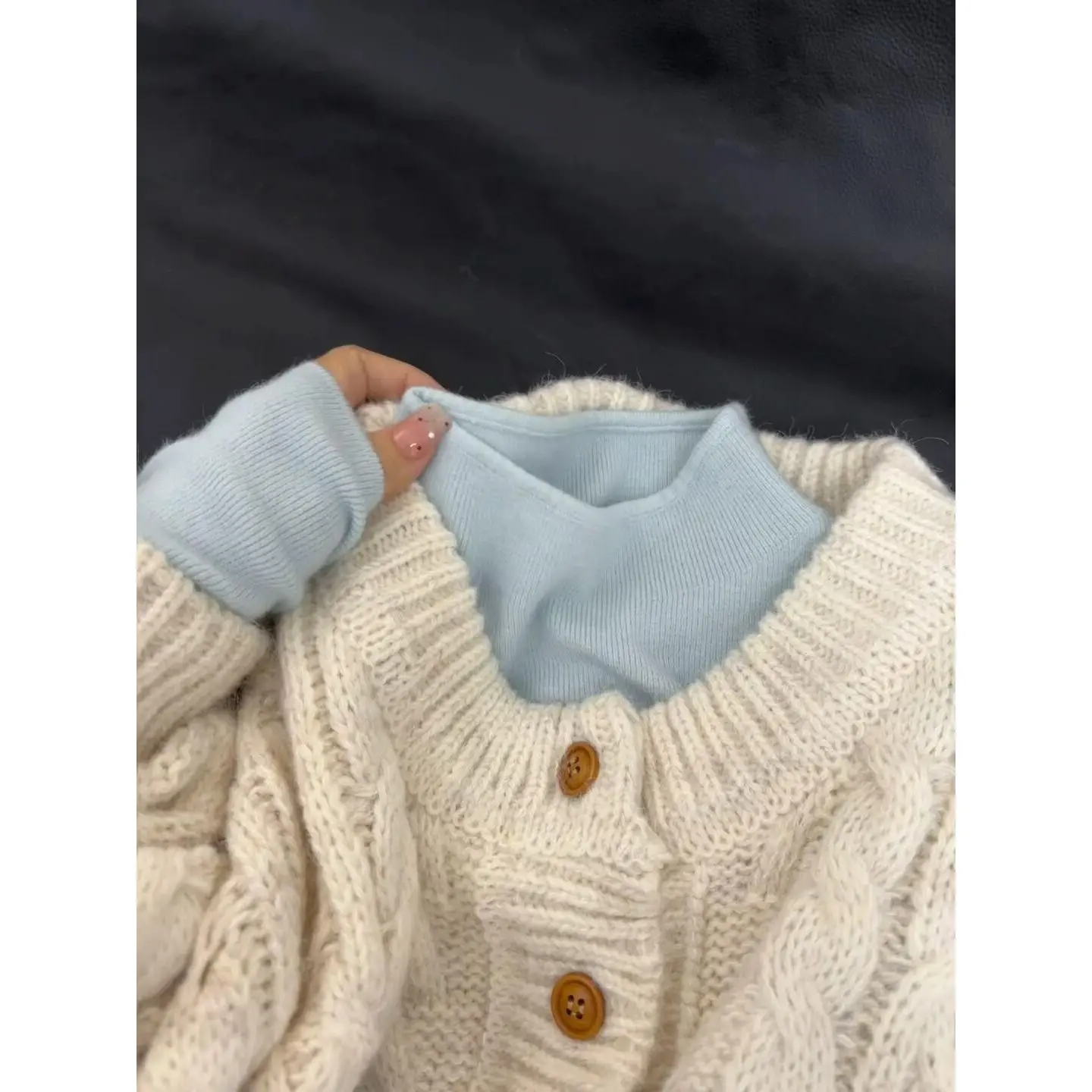 

Unique Milk Blue Knitted Base irt f High Collar Women's Autumn Winter 2025 Sle Super White Looking Inner Wear Top
