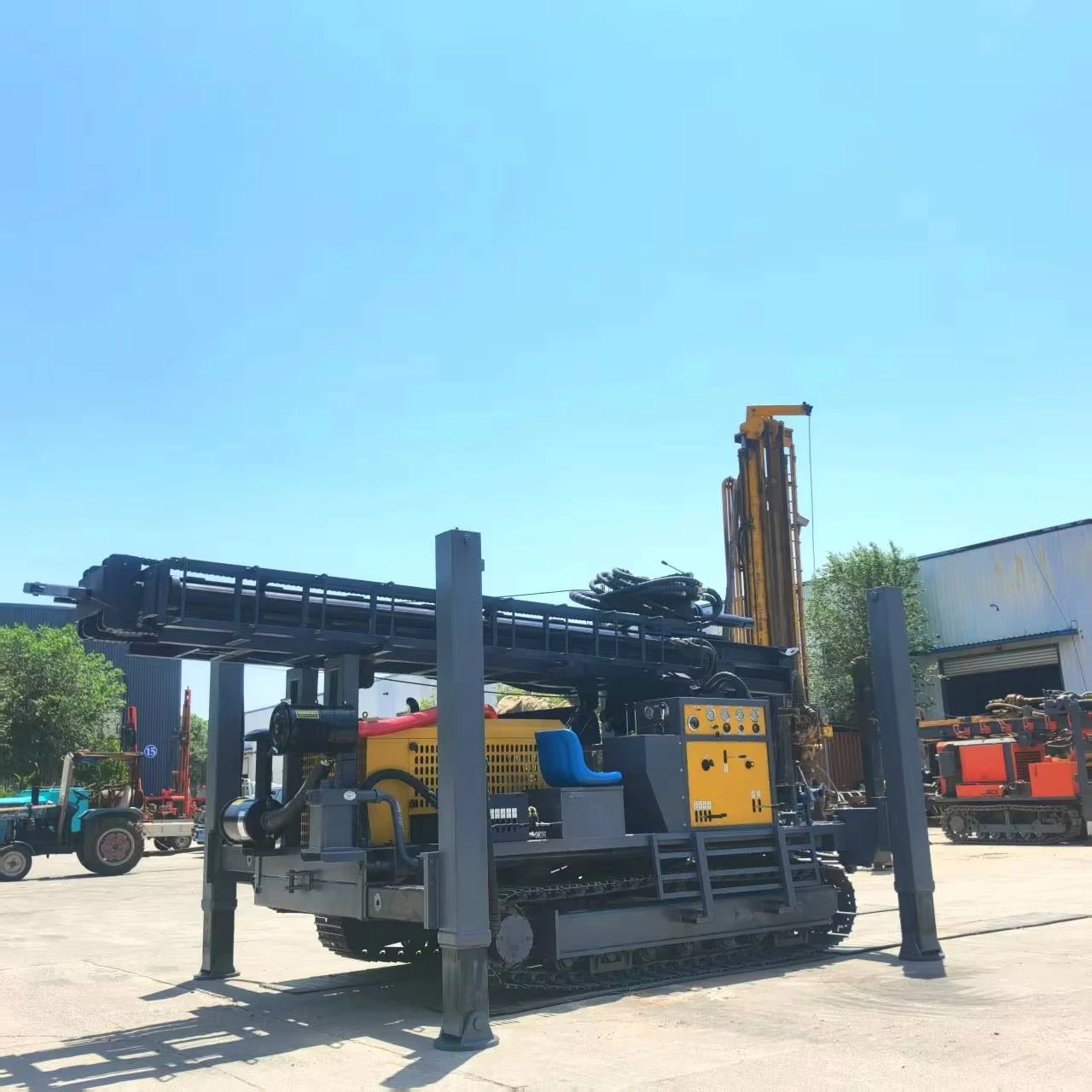 500M Farm Use Portable Crawler Mine Water Well Drilling Rig Diesel Engine Motor Max 500m Depth 220V/380V Gearbox Pump
