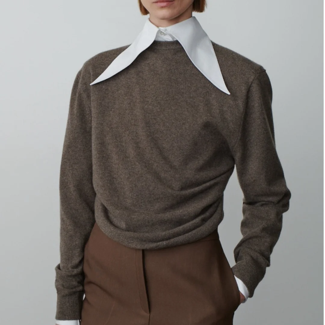 

Fashionable And Simple Knitted Top With Crisscrossed Knots On The Back For Women