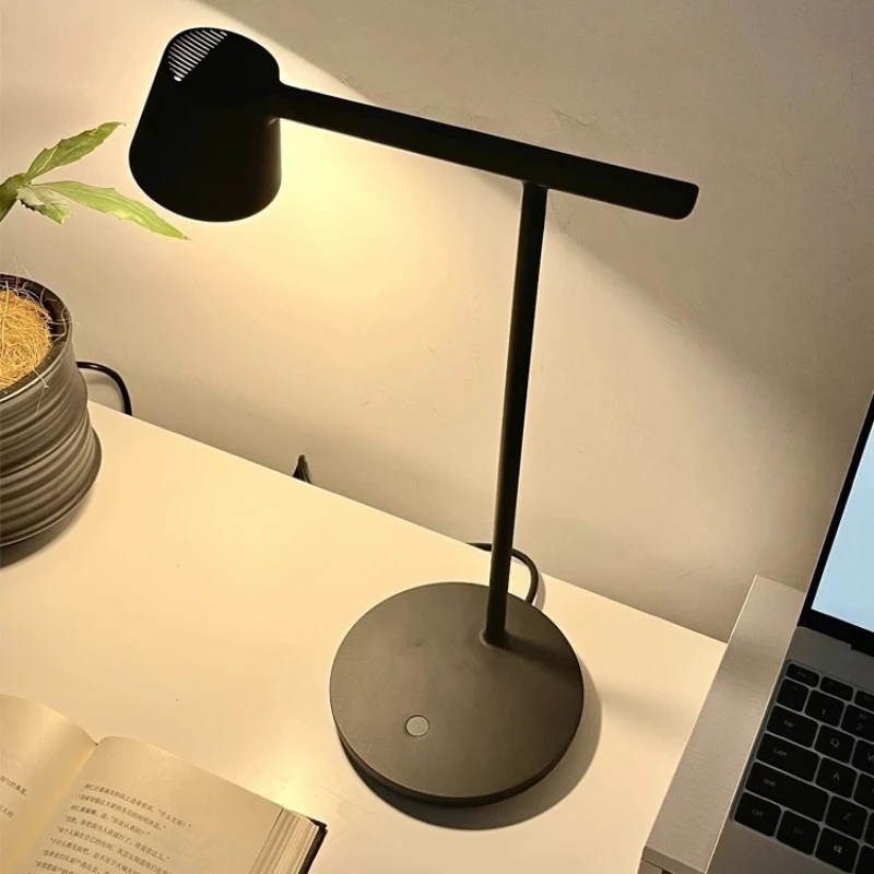 Nordic Modern Minimalist Light Study Desk Reading Bedroom Bedside Vintage Lamp