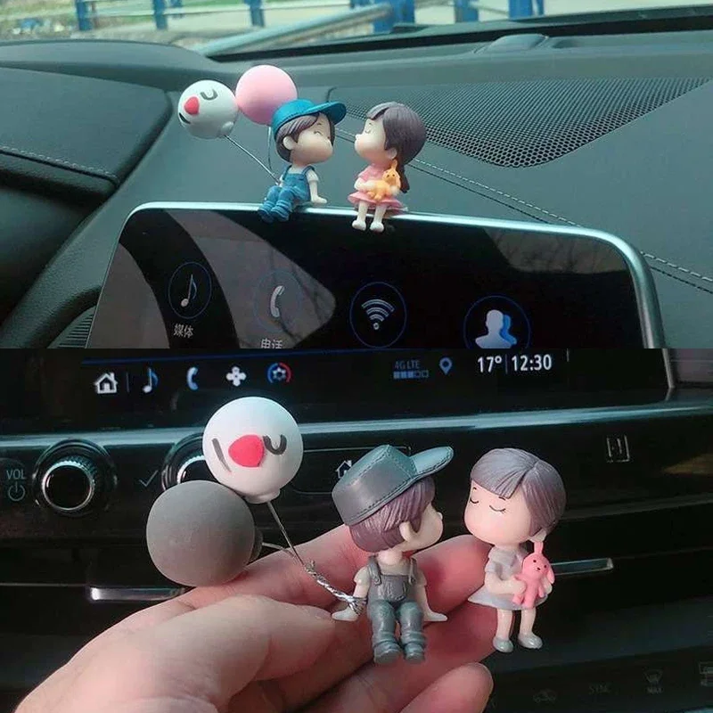 Car Couple Ornaments Car Interior Accessories Cute Kissing Couple Dolls Electric Car Decoration Ornaments Small Home Ornaments