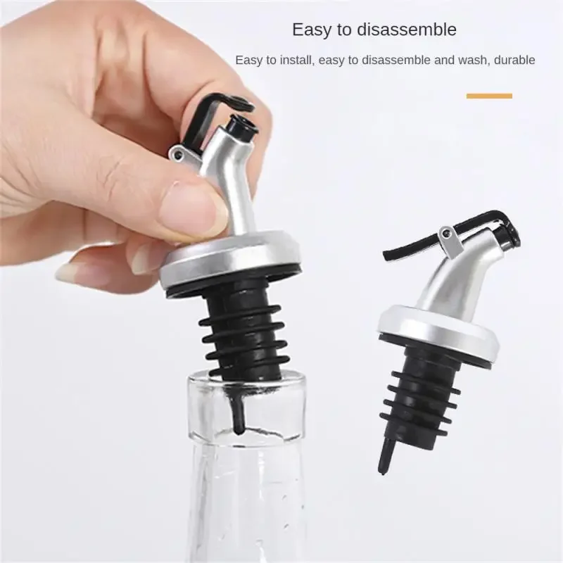 New Oil Bottle Stopper Rubber Lock Plug Seal Leak-proof Food Grade Plastic Nozzle Sprayer Liquor Dispenser Wine Pourer Barware