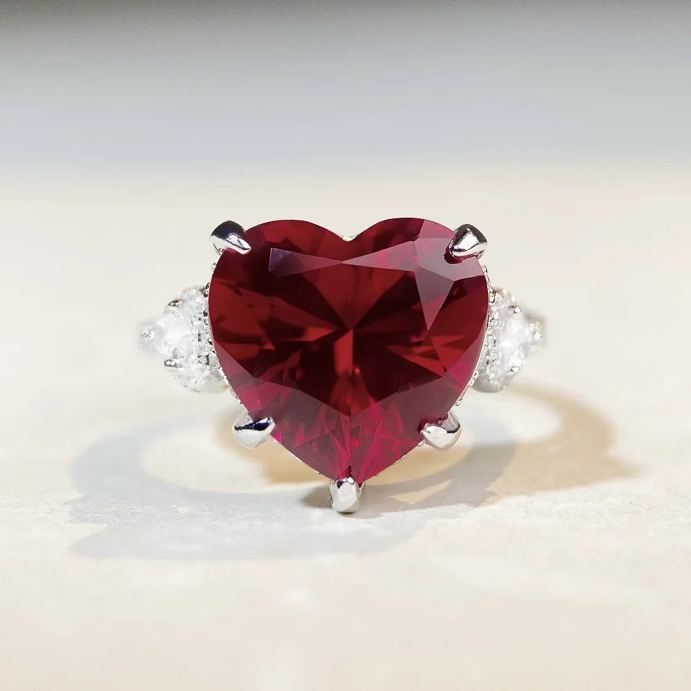 Briex Jewelry Luxury Solid Platinum PT950 Pigeon Red Love Ring Women's 2 karat Moissanite Diamond Ring