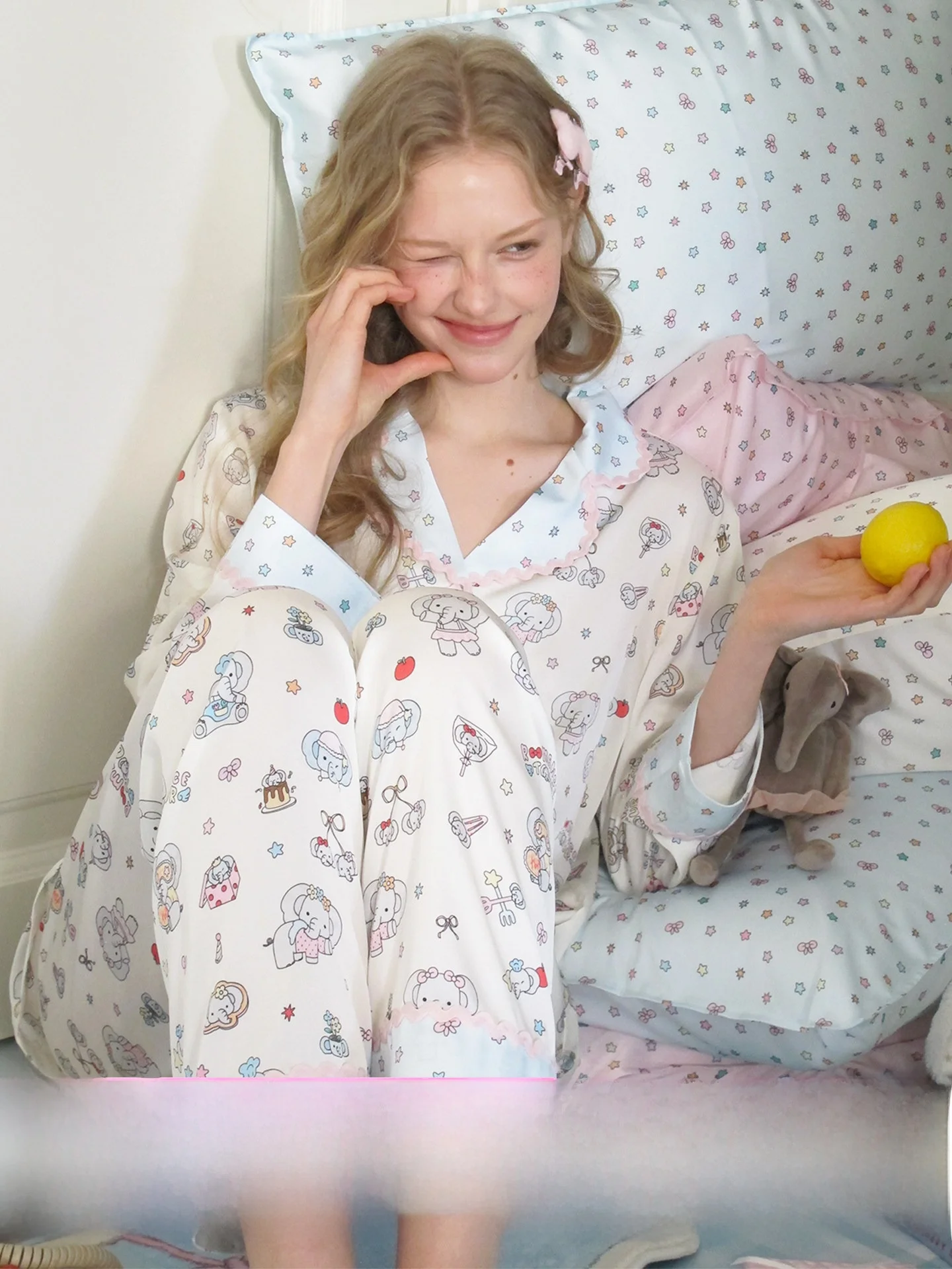 

RooMance Elephant Print Silk Sleepwear Set Women's Summer Sweet Home Clothes Ice Silk Long Sleeve V-Neck Comfortable Loose Fit
