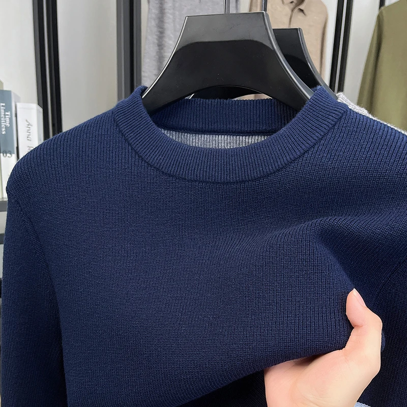 Herren Langarm-Strickpullover mit Rundhalsausschnitt, Gestreiften Ärmeln und Knopfsaum, Fein gestrickt, Business Casual, Herbst-Winter-Oberteil für Männer – Detail 3