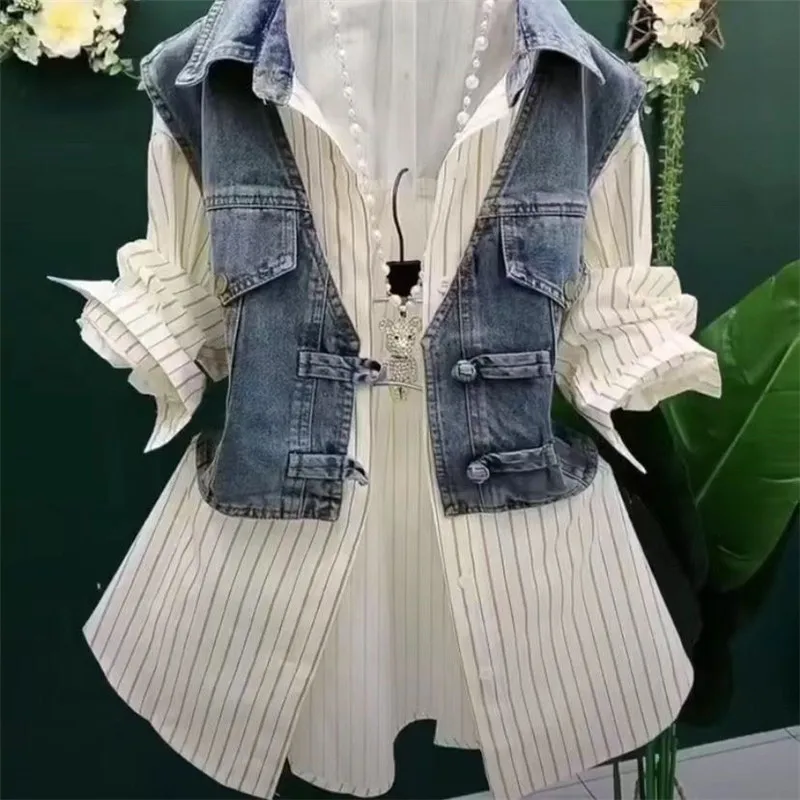 Fashion Design Sense Striped Denim Jackets Shirt Women\'s Spring Summer New cowboy Splicing Fake Two Pieces Shirt Coat Top Women