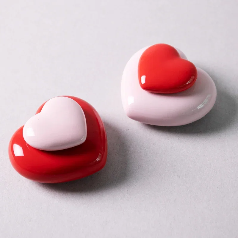 Mini Heart-Shaped Ceramic Sealed Jar Portable Tea Container Pill Capsule Lipstick Dispensing Bottle Compact Storage Container