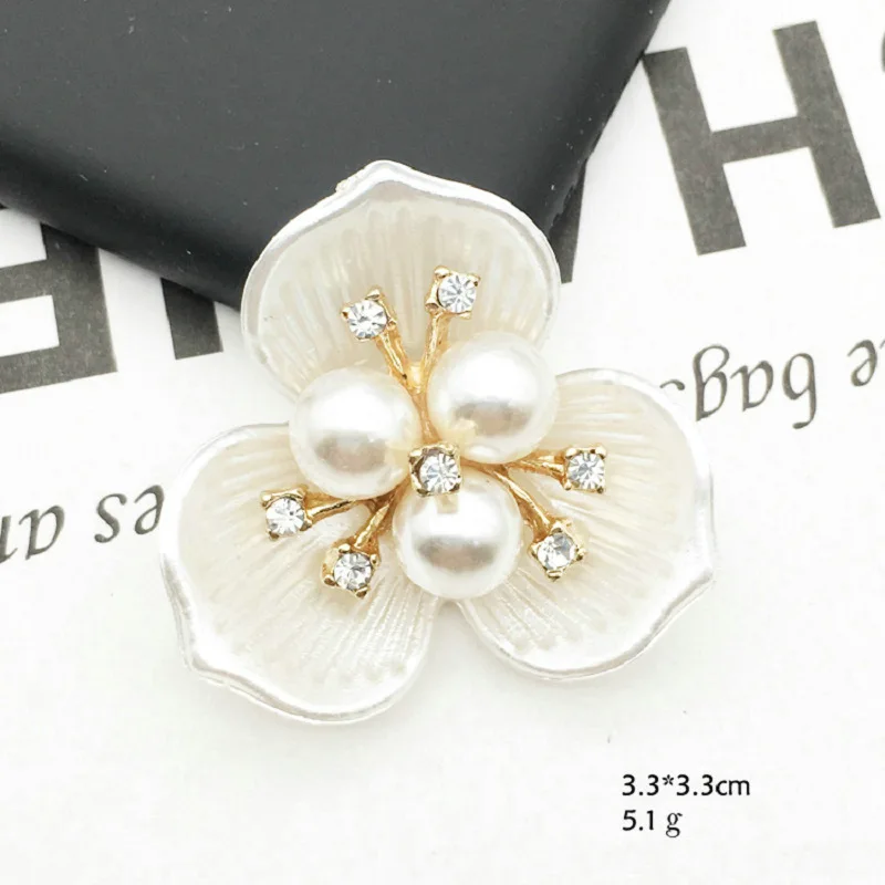 10Pcs 33*33mm Alloy Rhinestone Buttons Shell Pearl Flower Heart Jewelry Accessories Bride Bouquet Flower diy Bag Hair Material