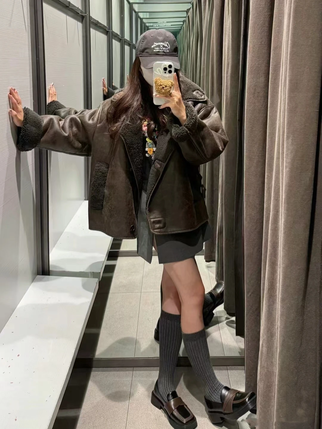 خريف شتاء جديد وصول المرأة على الوجهين فرو الضأن Jaet طوق معطف ألياف البوليستر طويل Sve منتظم صالح لون نقي