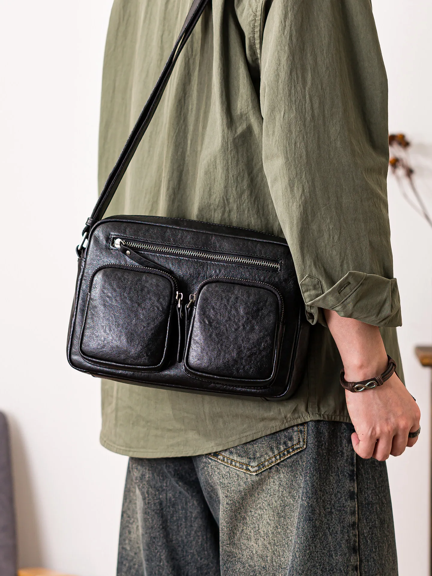 PNDME casual high quality first layer cowhide men's messenger bag outdoor commuter genuine leather youth black shoulder bag
