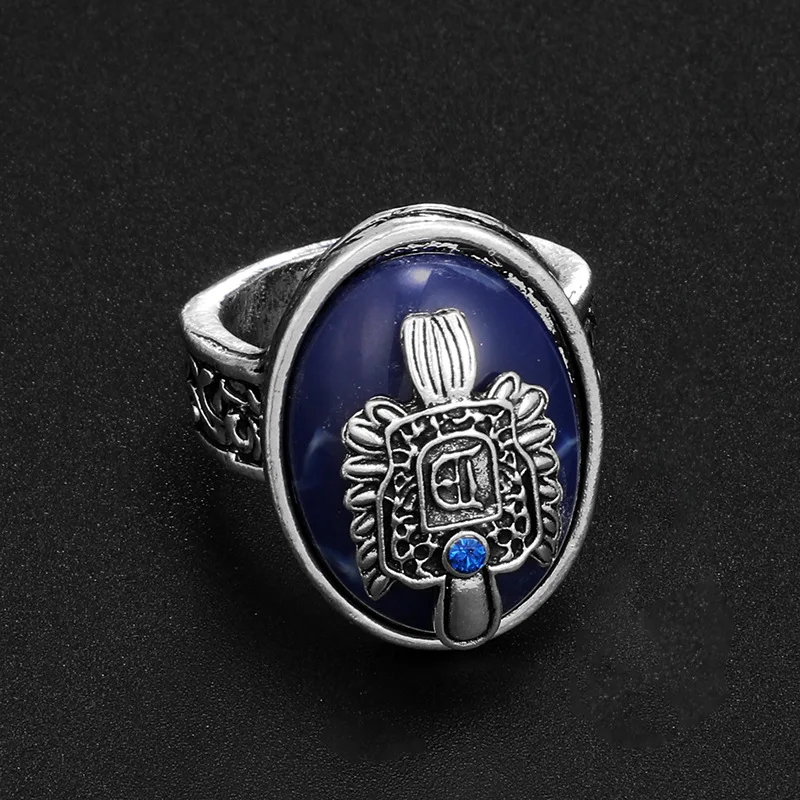 The Vampire Diary Rings Caroline Damon Salvatore Stefan Cosplay Ring Props Cute Family Crest Badge Rings Gifts for Friends