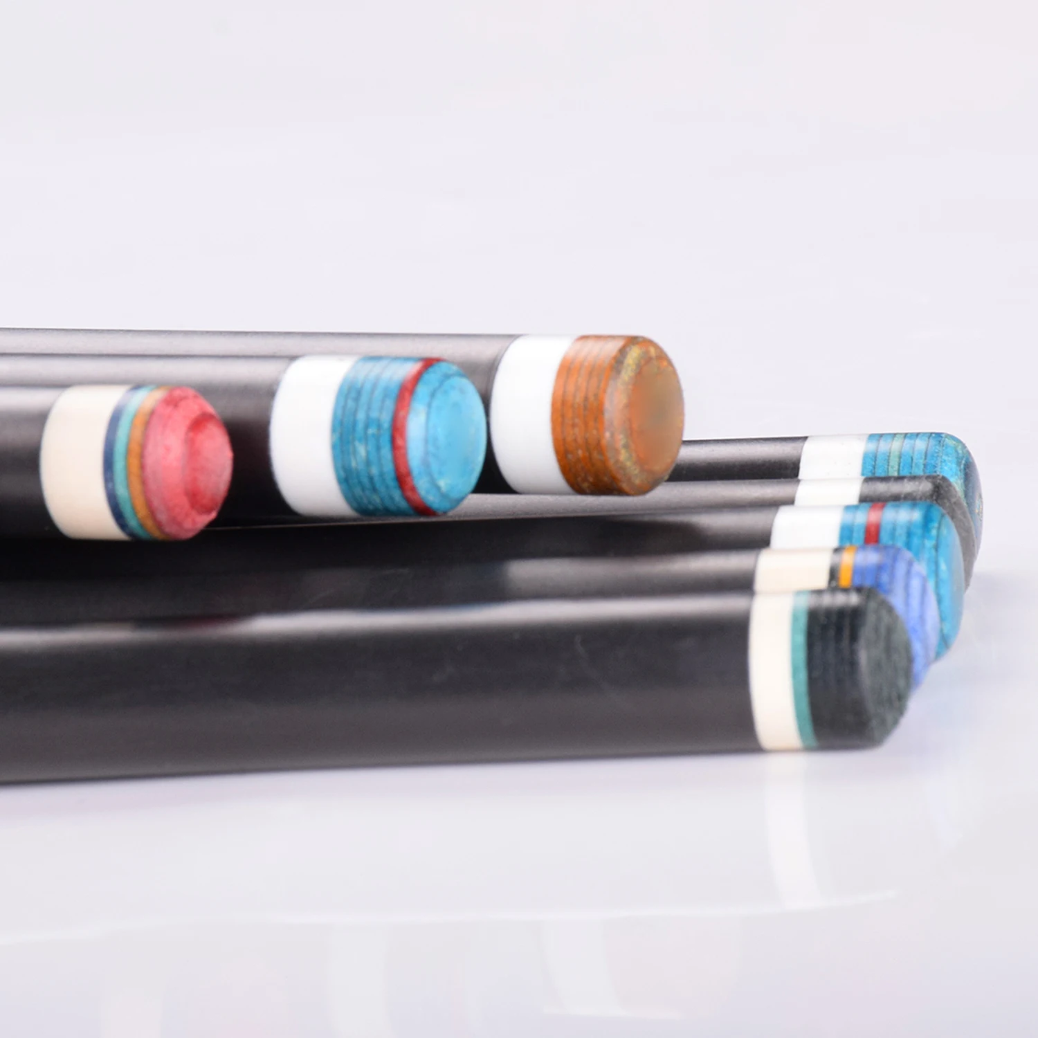 SW lightweight carbon fiber cue shaft, factory customized, pro taper and radial joint design.