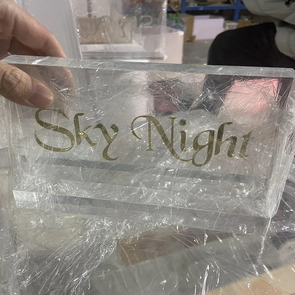 Modern Clear And Gold Acrylic Logo Rectangle Table Centerpiece Decoration  for Wedding Party Use