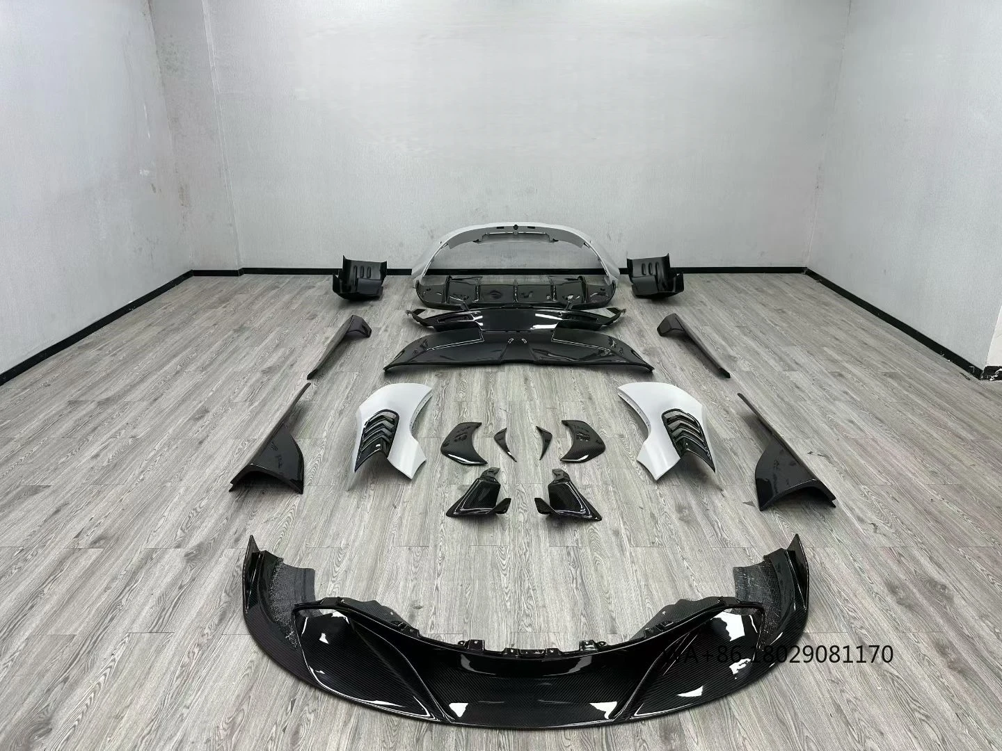 

Горячая поставка с фабрики | Комплект из углеродного волокна RYFT Design для обновления 720S