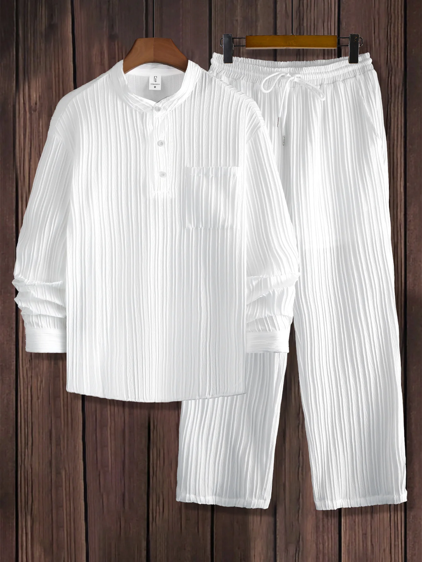 

Men's 2 Piece Crinkle Textured Outfits, White Stand Collar Henley Shirt & Drawstring Pants Set