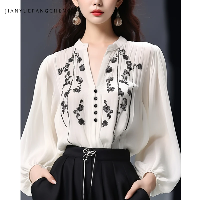 Women\' Embroidery Chiffon Top Lantern Sleeve V-Neck Casual Retro Shirt 2024 New Loose Plus Size Female White Floral Blouses