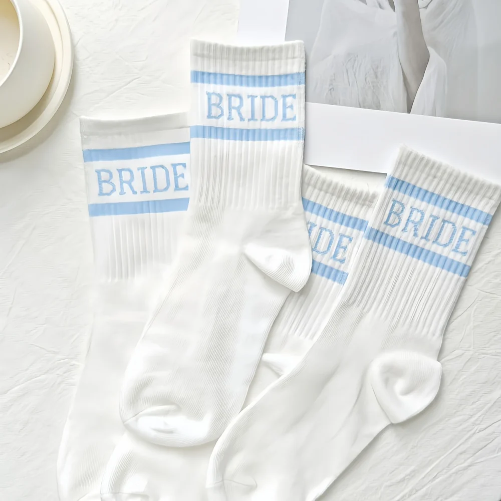 1 paire de chaussettes blanches de mariée, chaussettes décoratives sur le thème du mariage, cadeaux de mariage créatifs, accessoires de photographie de mariage, fête prénuptiale Favo