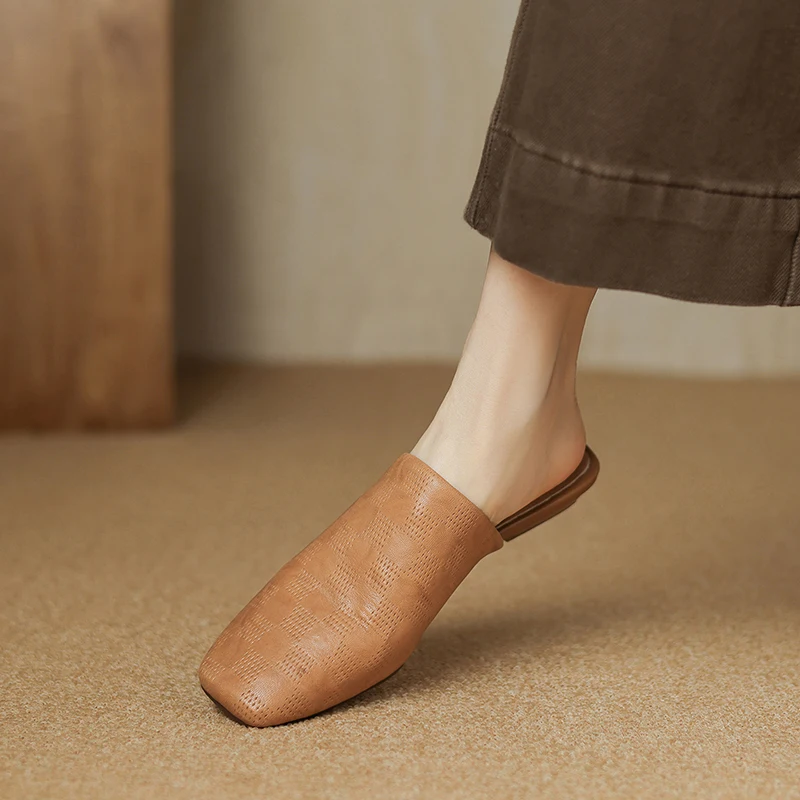 

2026 Summer Women Shoes Square Toe Flat Shoes Slippers Fashion Cowhide Leather Shoes for Women Casual Mules for Women Sandals