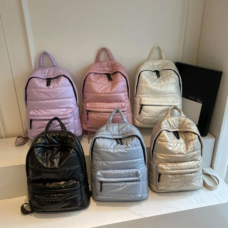 R1WE Frasnlely Shining Metallic Squilt Equilted Backpack for Womens Lightweight Travel Caper Setcast Bag مع مبطنة