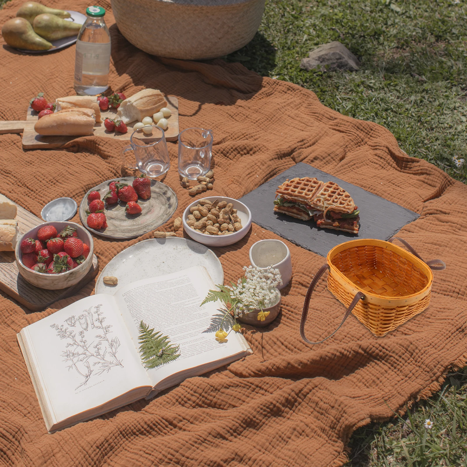 

Woven Basket Handheld PU Wood Multi-Purpose Flower Gathering Fruit Picking Picnic Storage Vegetable Basket Rustic Style