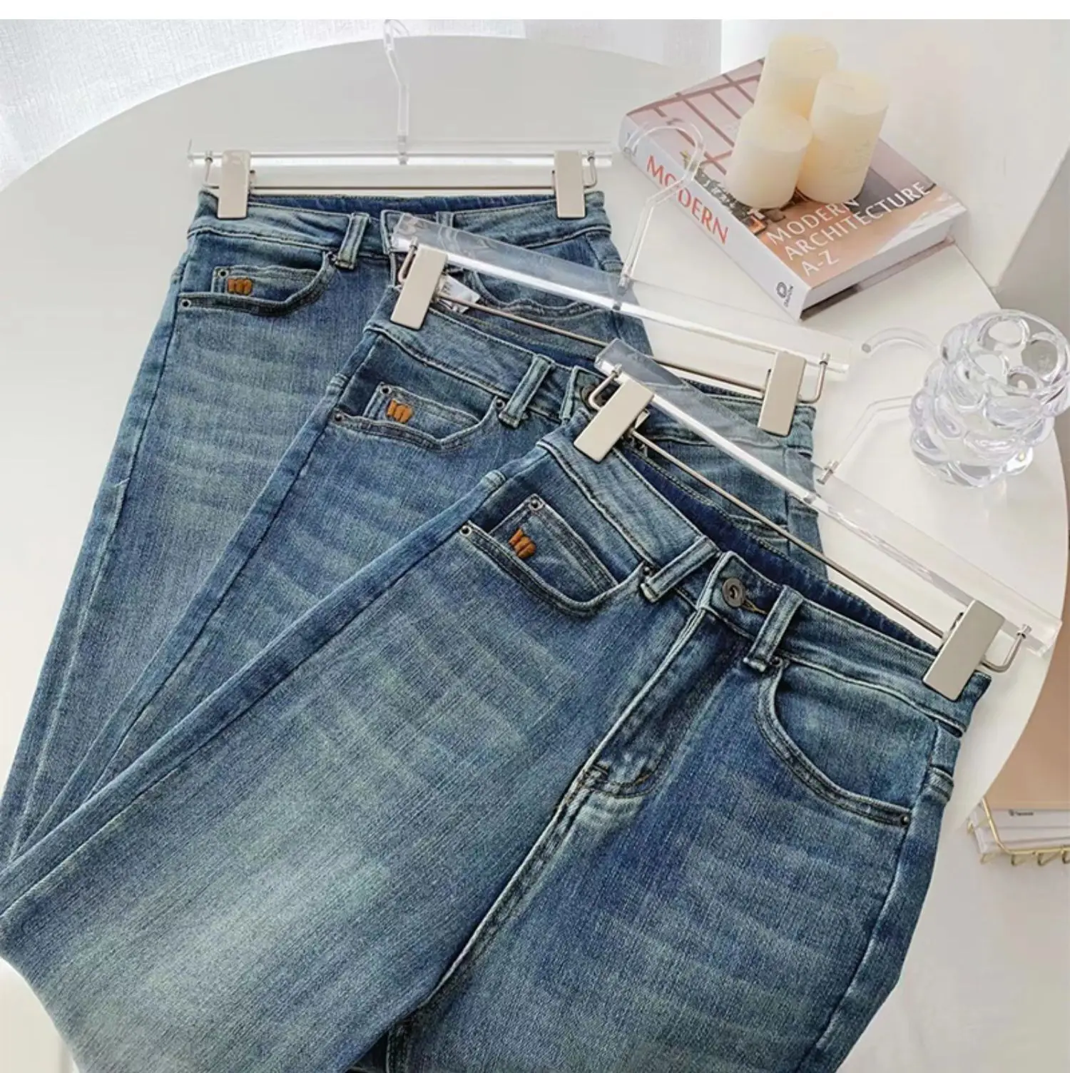 Frauen Hohe Taille Flare Jeans Einfache Stickerei Druck Lange Denim Hosen S-3XL Tiefblau Denim Hosen Weibliche Freizeit Outfit Hosen