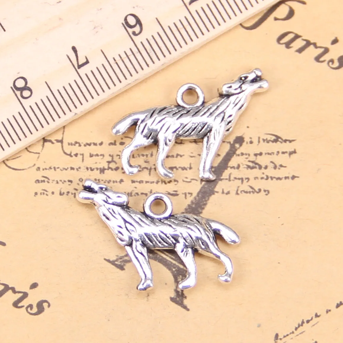 54pcs Charms For Jewelry Making howling wolf 26x20mm Antique Silver Plated Pendants DIY Tibetan Silver Bracelet Necklace