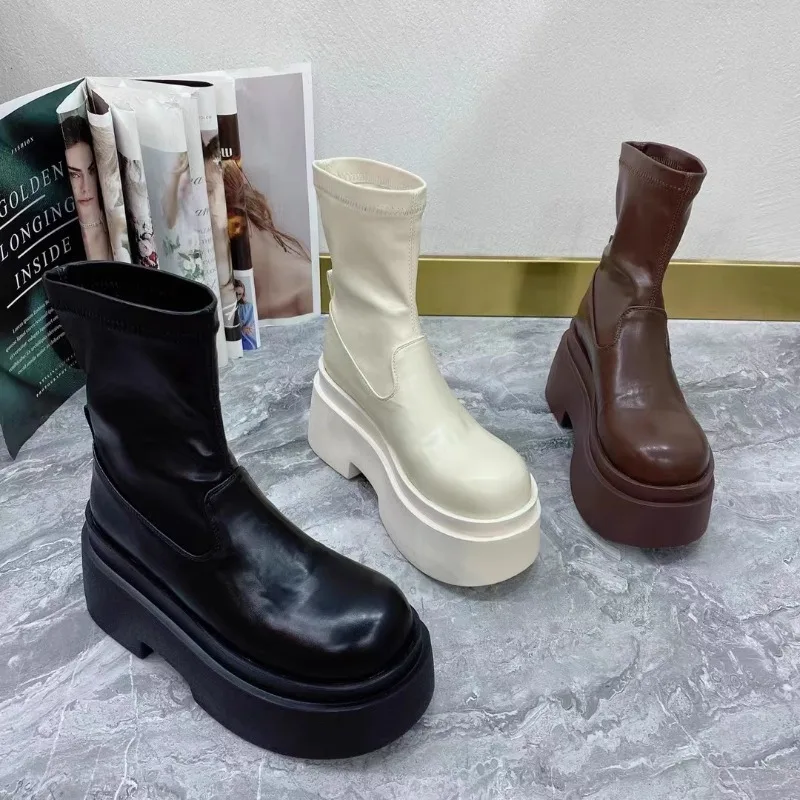 

2025 хит продаж, высококачественные тонкие ботинки с маленькой пулей, короткие сапоги с высокой трубкой и толстой подошвой, женские осенне-зимние ботинки