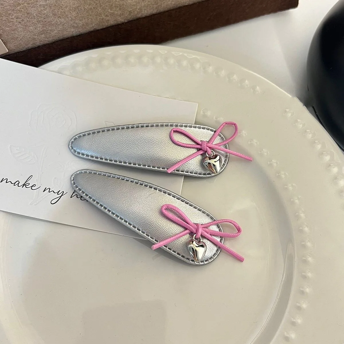 2Pcs Heart Bowknot Leather Snap Hair Clips For Women Silver PU Hairpins Water-drop BB Clip Sweet & Cool Girls Hair Accessories