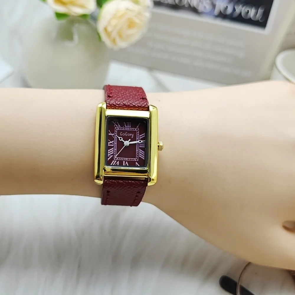 Fashion Precise Women’s Watch Elegant Minimalist Leather Strap Watches Alloy Versatile Quartz Watch Female Business