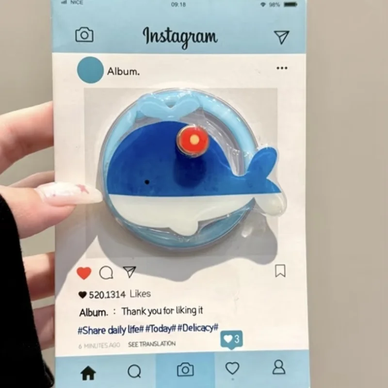 

Корейский милый мультяшный кит, вращающийся магнитный держатель для телефона, подставка Griptok Grip Tok, поддержка iPhone 15, аксессуары Magsafe