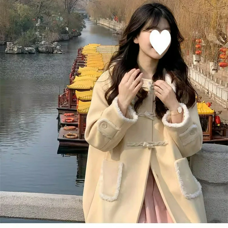 بلون معطف دافئ 2026 الخريف/الشتاء موضة منتصف طول معاطف صوفية مع أزرار القرن كيب قبعة الحلو معطف المرأة الأنيقة #4