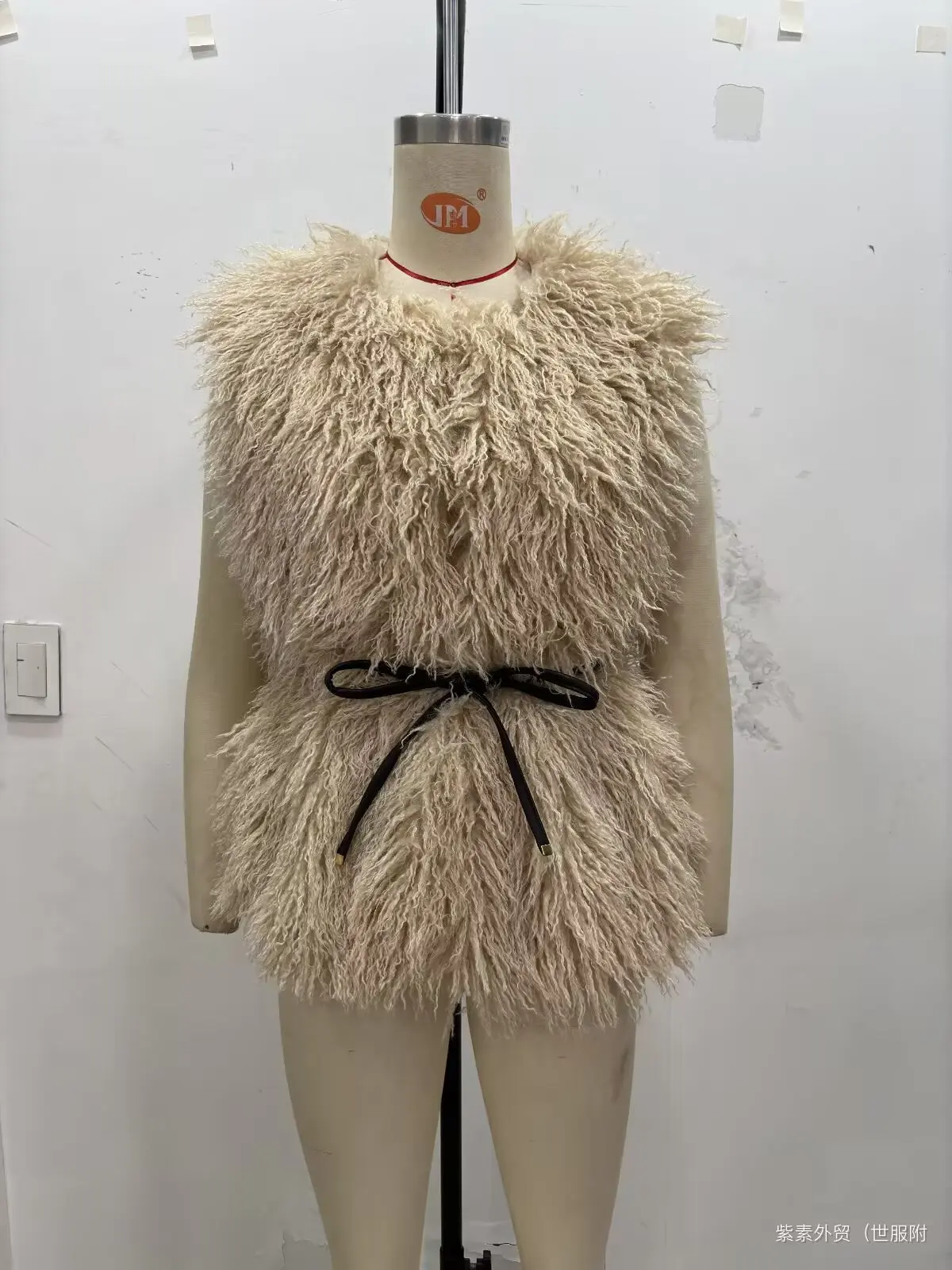 

HH Элегантный женский жилет с эффектом искусственного меха без рукавов, повседневный тонкий топ, женский уличный однотонный шикарный свободный теплый короткий жилет с высоким воротником