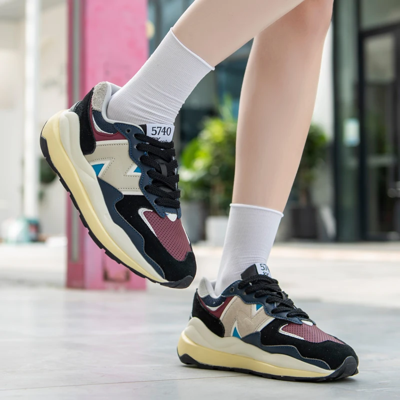 Couple style sports shoes, comfortable soft soled casual sports shoes, multifunctional sports