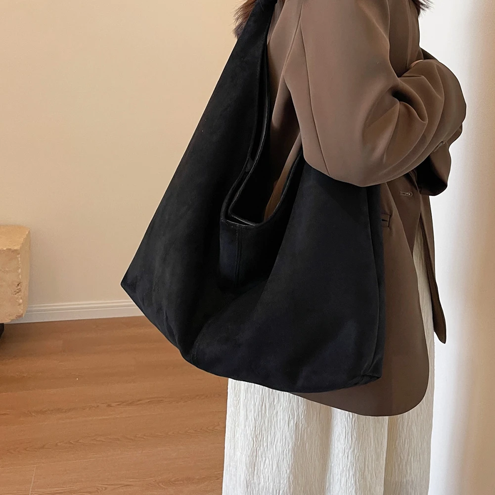 

Women Suede Underarm Bag with Pocket Shoulder Bag Large Capacity Handbag Trendy Slouchy Bag for Work Travel Shopping