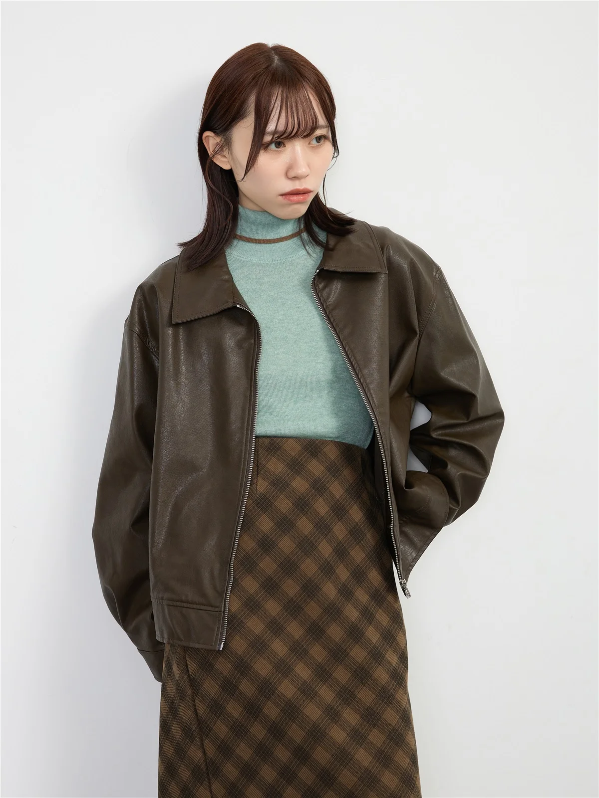 American Sle Retro Brown PU Leather Jaet Women's Spring Autumn Loose Casual Motorcycle ort Top Hong Kong Sle Zipper