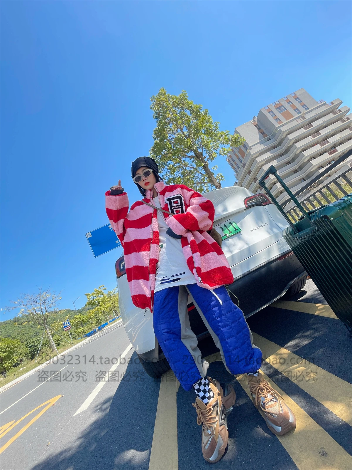 European Style Loose Casual Lamb Wool Coat for Women Winter Thickened Mid-Length Striped Color-Block Fleece Sweatshirt