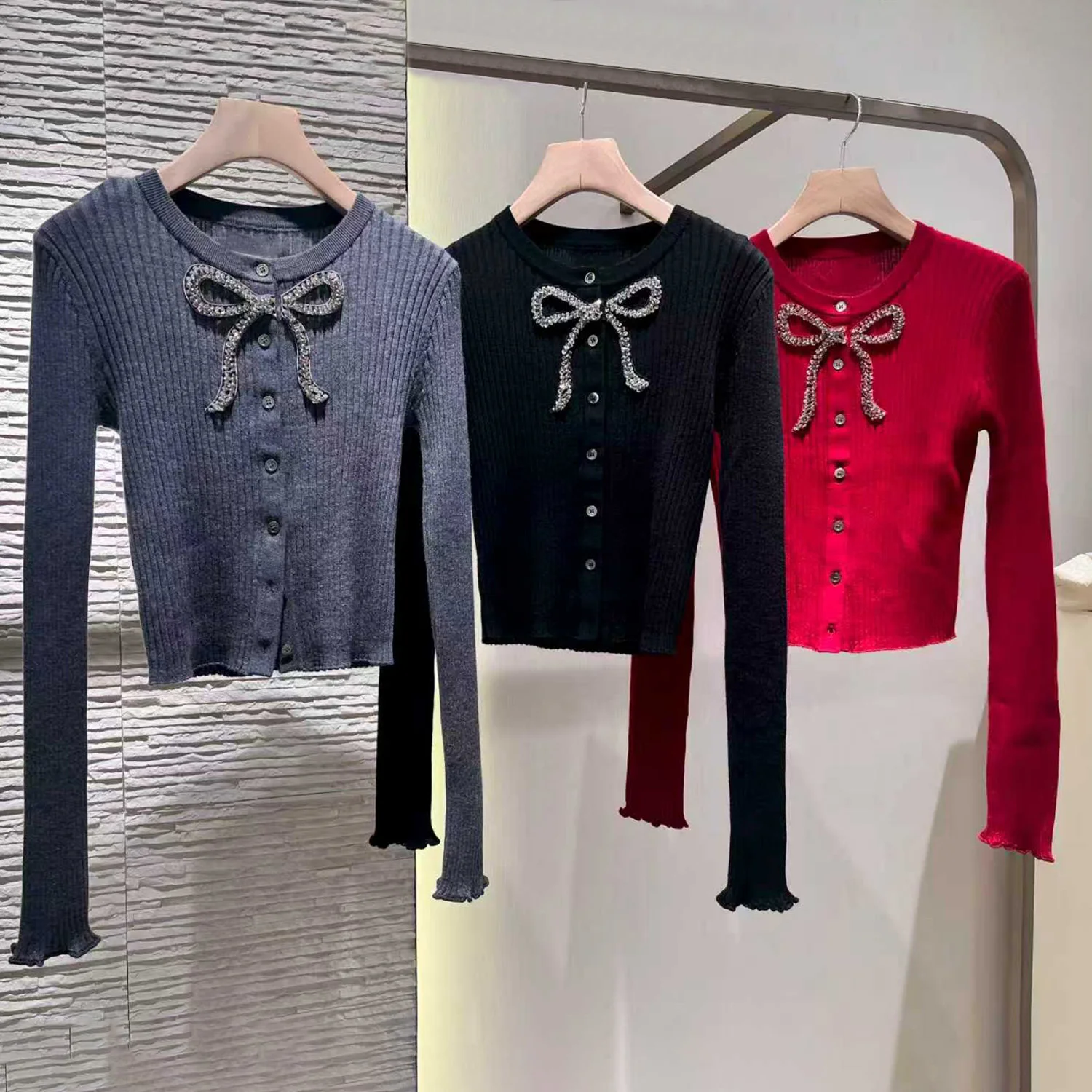 

Вязаный кардиган с узлом, женский модный зимний новый поступление, универсальный женский свитер с бриллиантами, уменьшение возраста