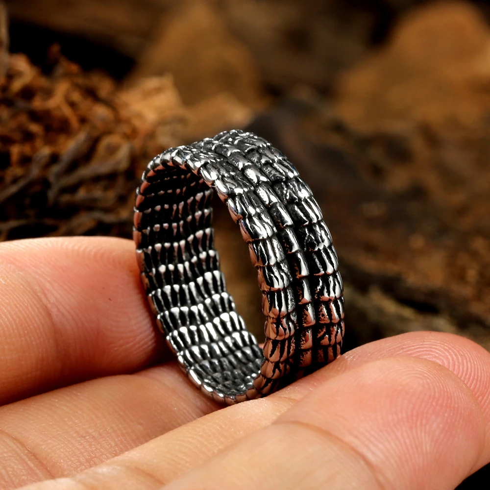 Vintage Stainless Steel Dragon Rings for Men Rock Punk Norse Viking Dragon Spine Ring Wedding Band Jewelry Gifts Wholesale