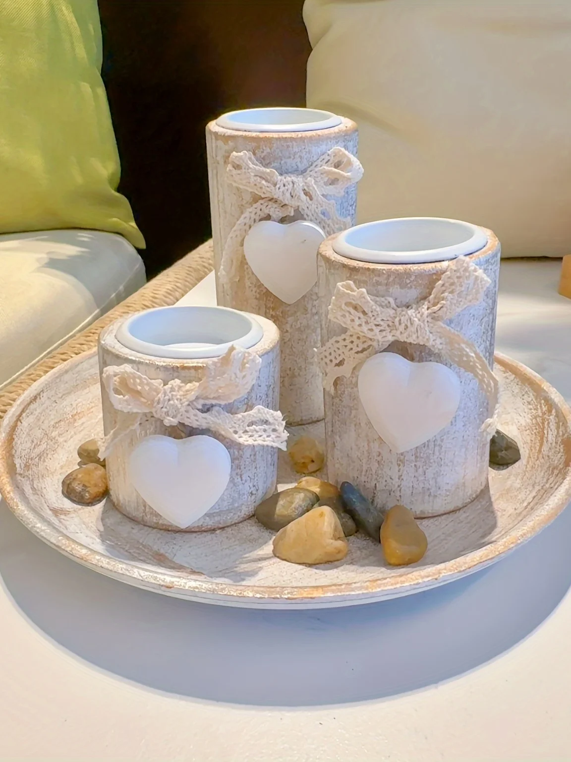 

White Round Tray Candle Holder Set, Decorative Wood Tealight Candle Holder with Heart on Antique, White Round Decor Tray, Chris