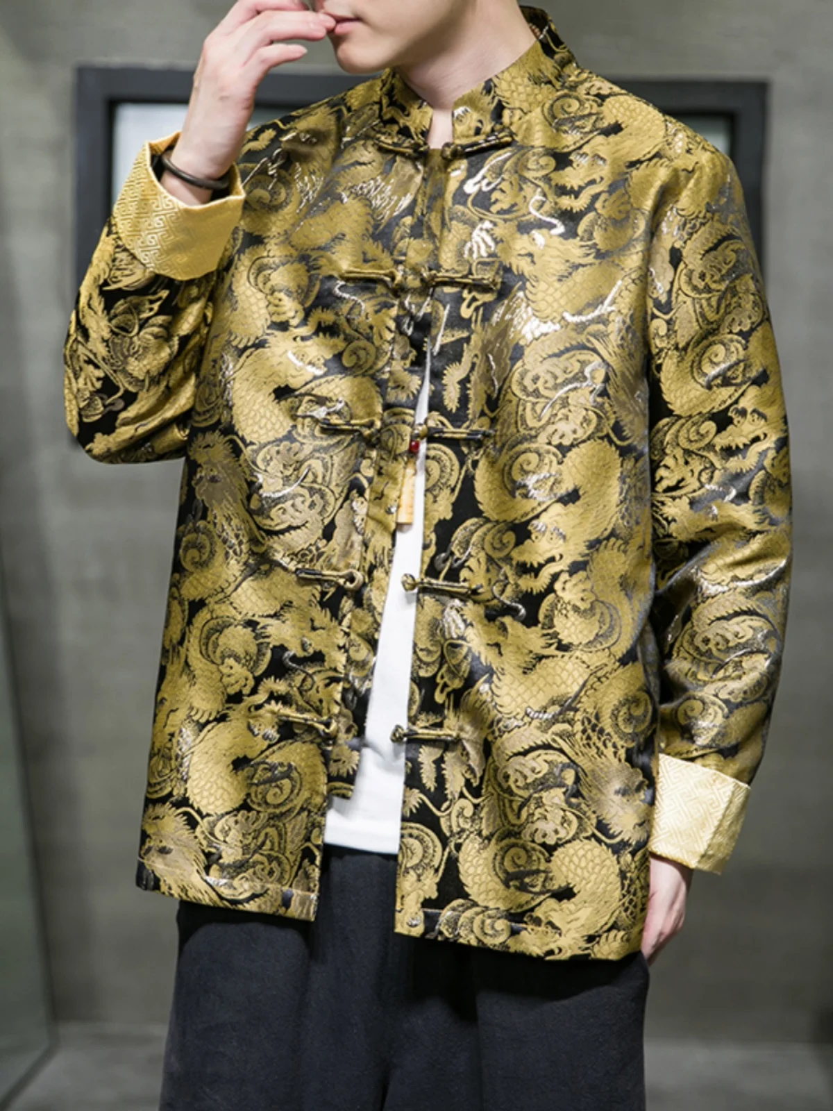 Herbst Winter Lose Beiläufige männer Hanfu Jaet Drachen Muster Stickerei Retro Taste Dekoration Chinesische Sle Oberbekleidung