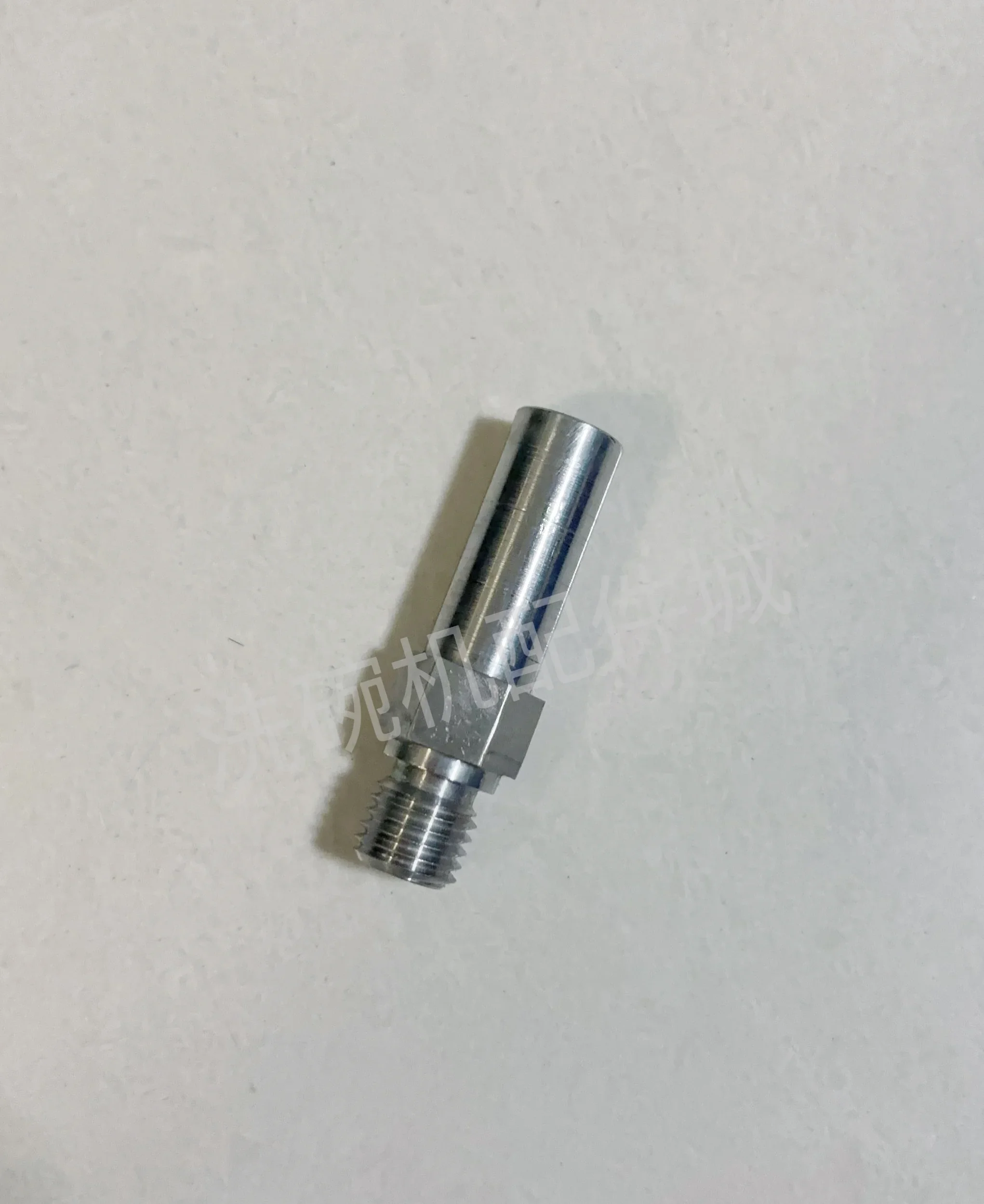 

Suitable for Hobart dishwasher AM900 lower tee shaft 00-883479-001