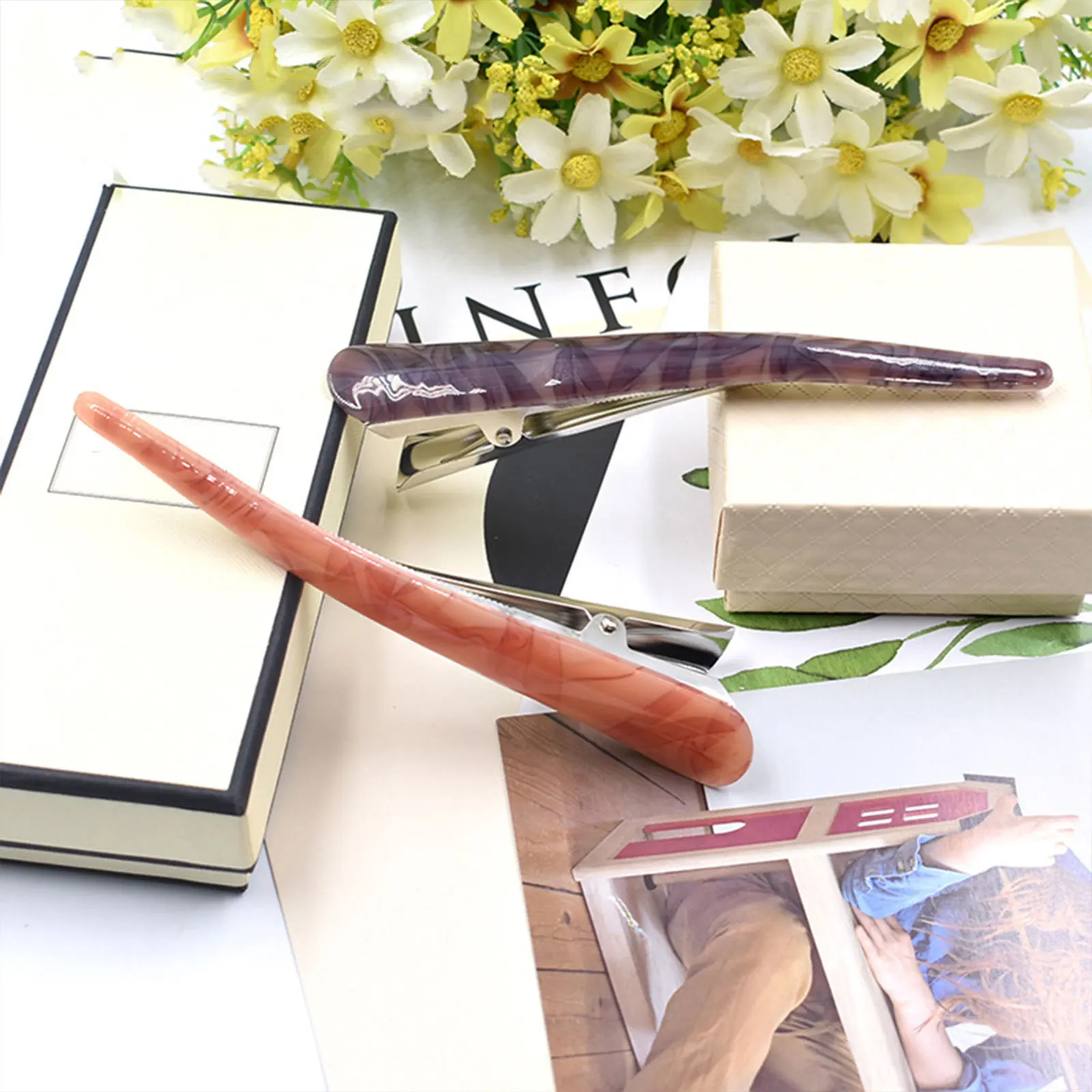 6Pcs Duck Teeth Clips Unique Design Smooth Hold No Crimping Ideal for Hairdressing and Styling Mouth Hair Clips