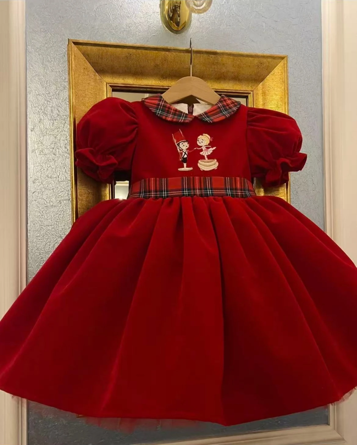 

0-12Y Baby Girl Summer Princess Prince Embroidery Red Velvet Vintage Princess Dress for Birthday Holiday Eid Christmas C205