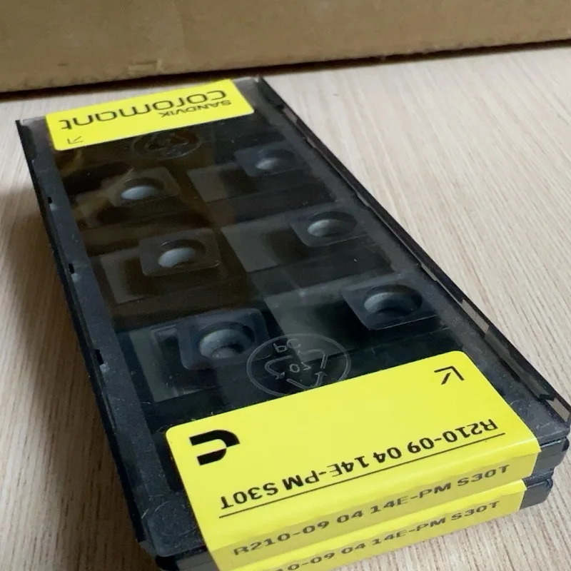 

Hard alloy cutting blades R210-090414E-PM S30T