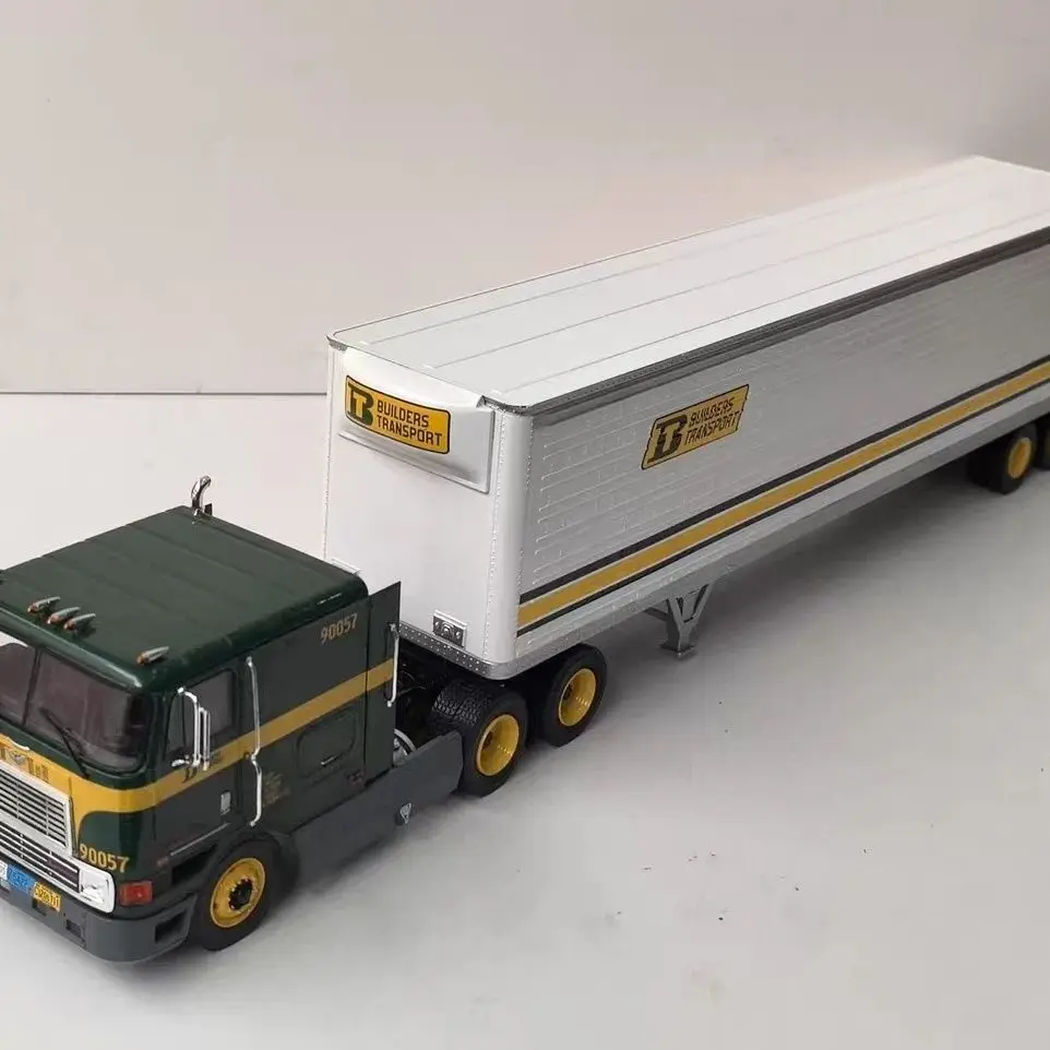 

IXO 1/43 МЕЖДУНАРОДНАЯ модель трактора Eagle COE, пластиковая каретка